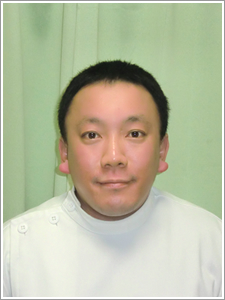 院長　小松賢太郎